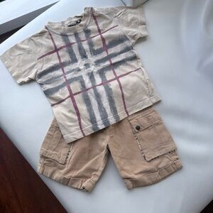Set top shirt short sleeves + shorts pants 2T Burberry beige